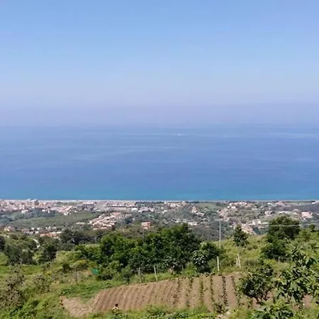Çiftlik konaklama Agriturismo La Valle Dei Ciliegi *