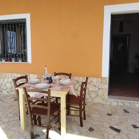 Agriturismo La Valle Dei Ciliegi Çiftlik konaklama