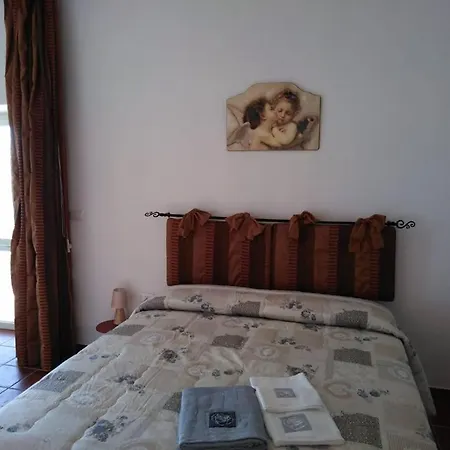 Agriturismo La Valle Dei Ciliegi Çiftlik konaklama